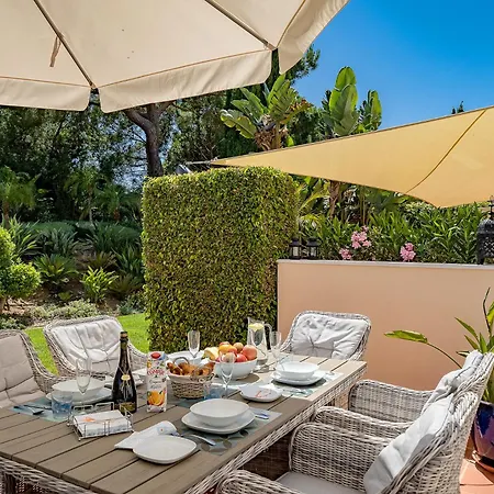 Vilamoura Garden With Pool By Homing Сasa de vacaciones *